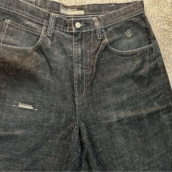 OG Rocawear Shorts - Picture 6 of 8